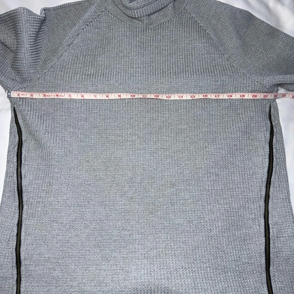 L.L. Bean waffle mock pullover sweater - Picture 6 of 8